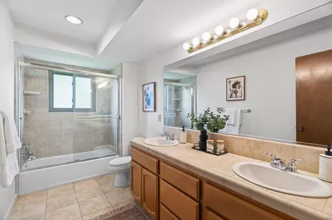 Bath - 7137 Granada Dr, Redding, CA 96002 photo 5 of 6