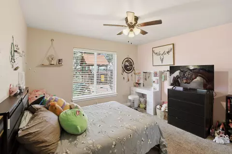 Bedroom - 7300 Placer Rd, Redding, CA 96001 photo 10 of 10