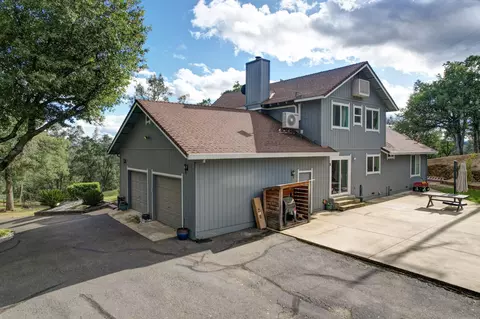 Exterior - 7300 Placer Rd, Redding, CA 96001 photo 6 of 17
