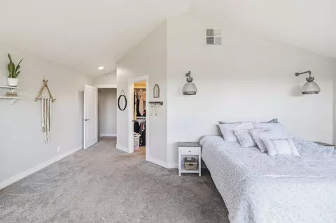 Bedroom - 7300 Placer Rd, Redding, CA 96001 photo 3 of 10