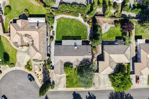 View/Area - 3438 Showboat Ct, Redding, CA 96003 photo 4 of 5
