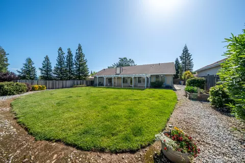 Exterior - 3438 Showboat Ct, Redding, CA 96003 photo 15 of 20