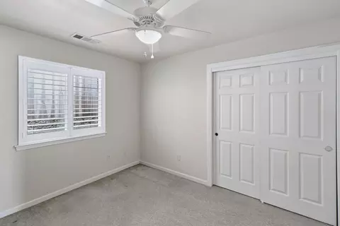 Bedroom - 1102 Golden Gate Trl, Redding, CA 96003 photo 1 of 3