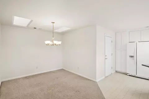 Dining - 1102 Golden Gate Trl, Redding, CA 96003 photo 1 of 1