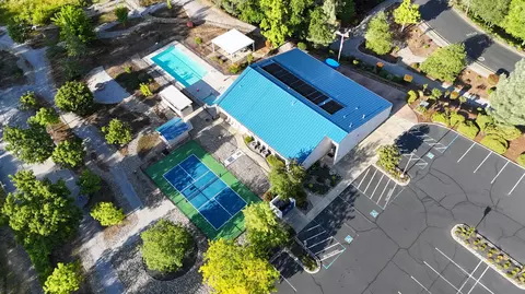 View/Area - 1102 Golden Gate Trl, Redding, CA 96003 photo 4 of 5