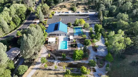 View/Area - 1102 Golden Gate Trl, Redding, CA 96003 photo 5 of 5
