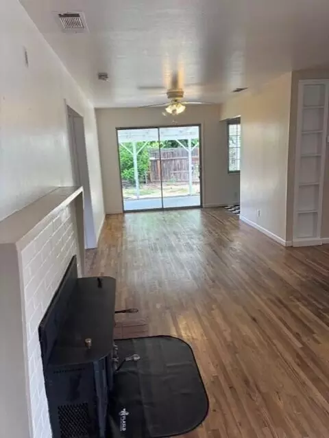 Living - 510 David Ave, Red Bluff, CA 96080 photo 5 of 11