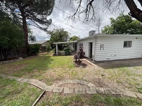 Exterior - 510 David Ave, Red Bluff, CA 96080 photo 2 of 14