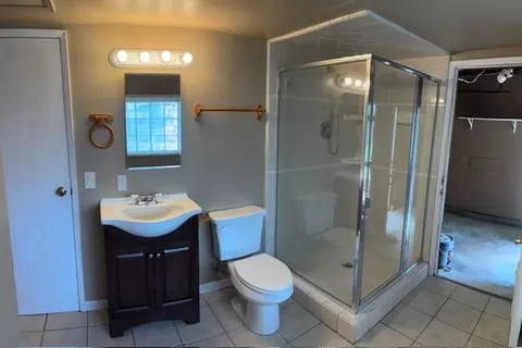 Bath - 510 David Ave, Red Bluff, CA 96080 photo 4 of 4