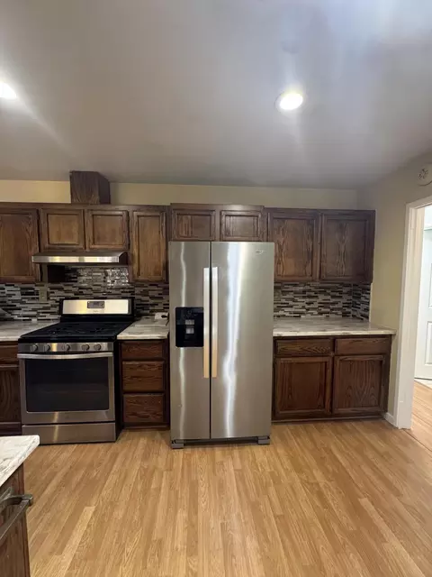Kitchen - 37023 Park Ave, Burney, CA 96013 photo 8 of 9