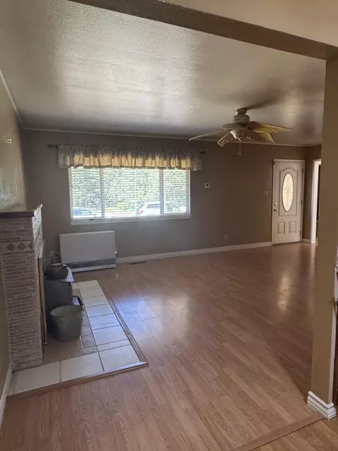 Living - 37023 Park Ave, Burney, CA 96013 photo 9 of 9