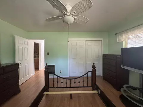 Bedroom - 37023 Park Ave, Burney, CA 96013 photo 3 of 6