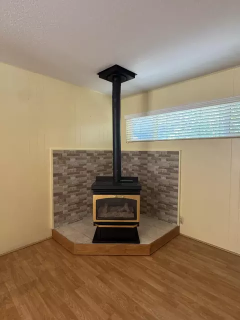 Living - 37023 Park Ave, Burney, CA 96013 photo 7 of 9