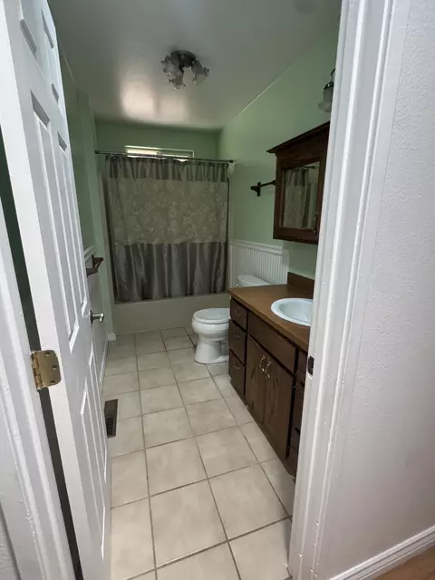 Bath - 37023 Park Ave, Burney, CA 96013 photo 3 of 3