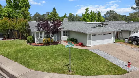 4310 Swallowtail Ct, Redding, CA 96003
