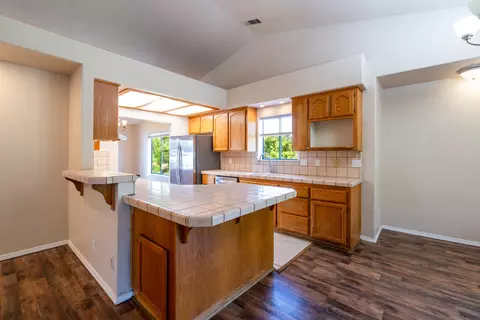 Kitchen - 19331 Hollow Ln, Redding, CA 96003 photo 1 of 2