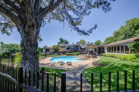 Exterior - 1943 Bechelli Ln, Redding, CA 96002 photo 10 of 13