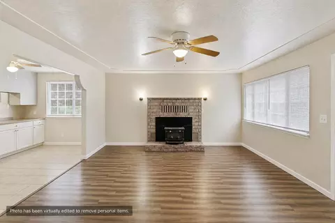 Living - 11521154 Echo Rd, Redding, CA 96002 photo 1 of 2