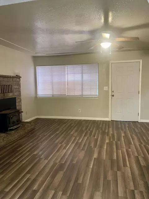 Living - 11521154 Echo Rd, Redding, CA 96002 photo 1 of 3