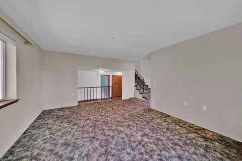 Living - 20435 Winchester Trl, Redding, CA 96003 photo 2 of 7