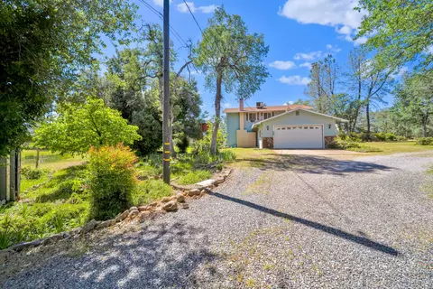 Exterior - 20435 Winchester Trl, Redding, CA 96003 photo 16 of 26