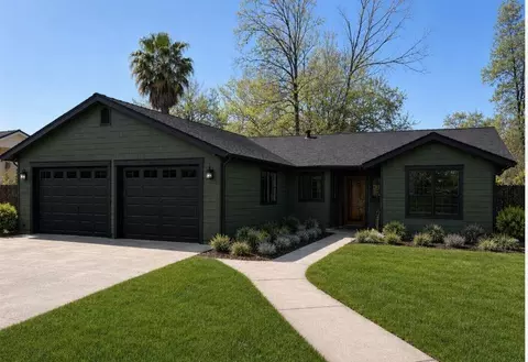 2930 Sporting Ct, Redding, CA 96001