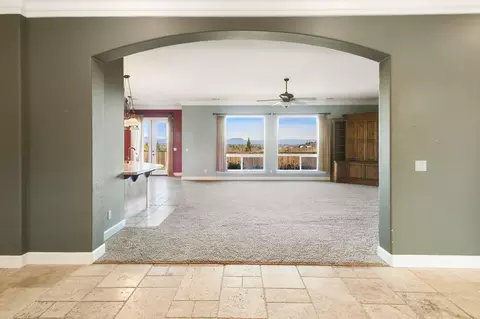 Living - 1513 Brinn Dr, Redding, CA 96001 photo 4 of 5