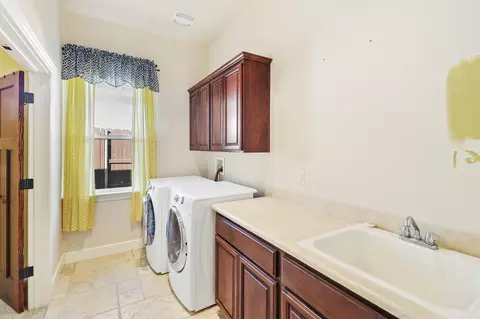 Other - 1513 Brinn Dr, Redding, CA 96001 photo 10 of 13