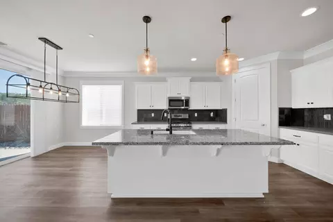 Kitchen - 4771 Lower Springs Rd, Redding, CA 96001 photo 2 of 5