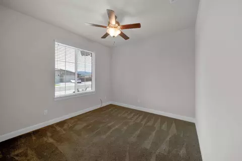 Bedroom - 4771 Lower Springs Rd, Redding, CA 96001 photo 5 of 6