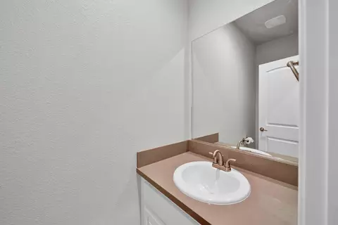 Bath - 4771 Lower Springs Rd, Redding, CA 96001 photo 3 of 3