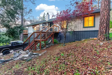 19795 Sweetwater Trl, Redding, CA 96003