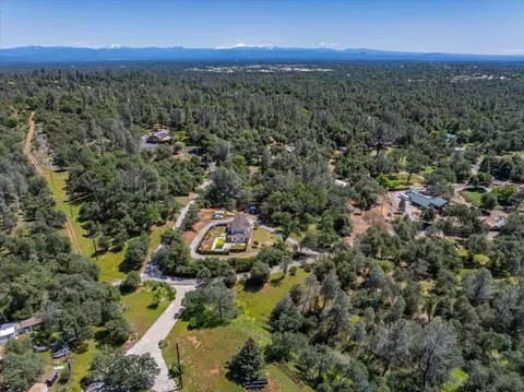 View/Area - 12003 Counter Ln, Redding, CA 96003 photo 4 of 6