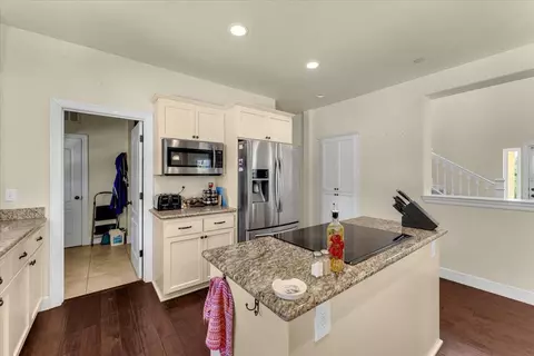 Kitchen - 12003 Counter Ln, Redding, CA 96003 photo 3 of 6