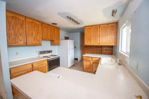 Kitchen - 8527 Patricia Dr, Redding, CA 96002 photo 2 of 2