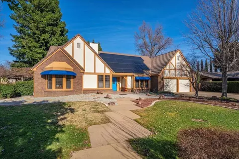 2850 Balaton Ave, Redding, CA 96001