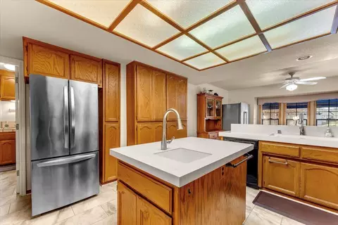 Kitchen - 2850 Balaton Ave, Redding, CA 96001 photo 5 of 5