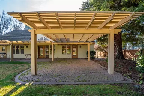 Exterior - 2850 Balaton Ave, Redding, CA 96001 photo 10 of 13