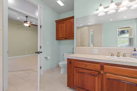 Bath - 11671 Mae Ln, Redding, CA 96003 photo 5 of 5