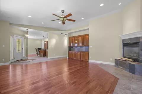 Living - 11671 Mae Ln, Redding, CA 96003 photo 1 of 6