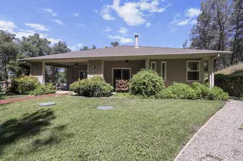 Exterior - 11671 Mae Ln, Redding, CA 96003 photo 5 of 10