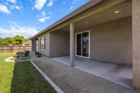 Exterior - 3608 Evert Pl, Redding, CA 96002 photo 14 of 16