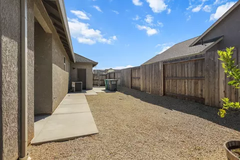 Exterior - 3608 Evert Pl, Redding, CA 96002 photo 12 of 16
