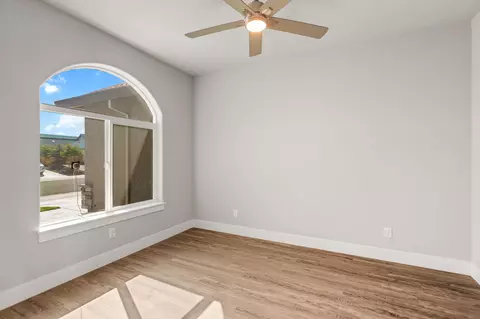 Bedroom - 3608 Evert Pl, Redding, CA 96002 photo 1 of 7