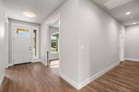Entry Way - 3608 Evert Pl, Redding, CA 96002 photo 1 of 3