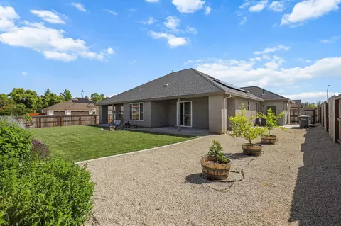 Exterior - 3608 Evert Pl, Redding, CA 96002 photo 11 of 16