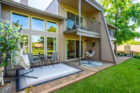Exterior - 1937 Bechelli Ln, Redding, CA 96002 photo 6 of 21