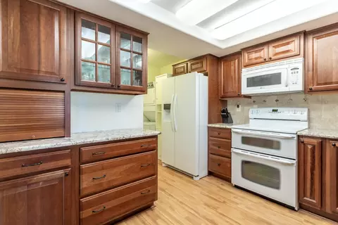 Kitchen - 1937 Bechelli Ln, Redding, CA 96002 photo 1 of 3