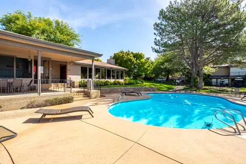 Exterior - 1937 Bechelli Ln, Redding, CA 96002 photo 9 of 21