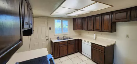 Kitchen - 2786 Regal Ave, Redding, CA 96002 photo 1 of 3